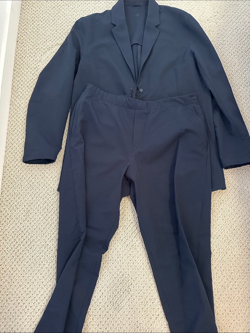 lululemon athletica Men's Dark Navy Suit Jacket & Trousers